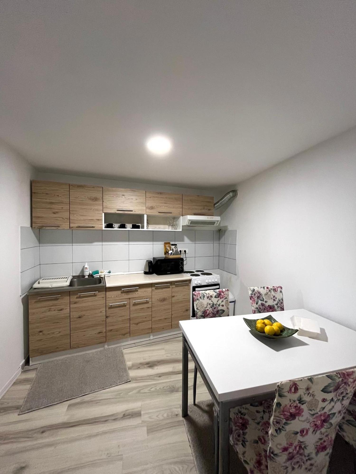Apartman Nermin Мостар Экстерьер фото